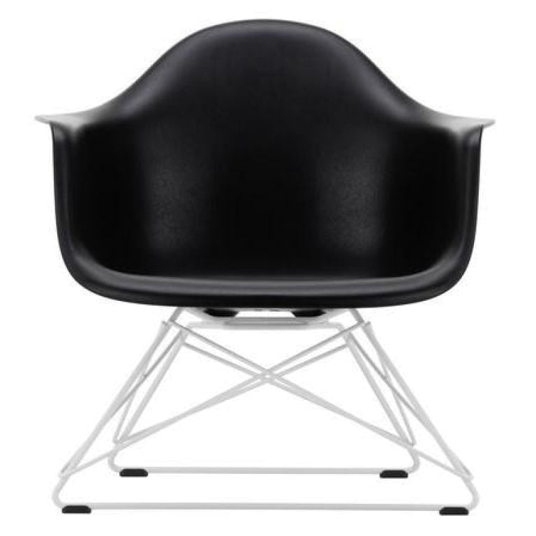 Vitra Eames LAR loungestoel wit onderstel