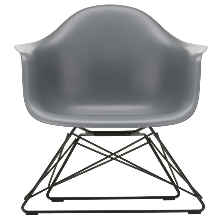 Vitra Eames LAR lounge chair black base