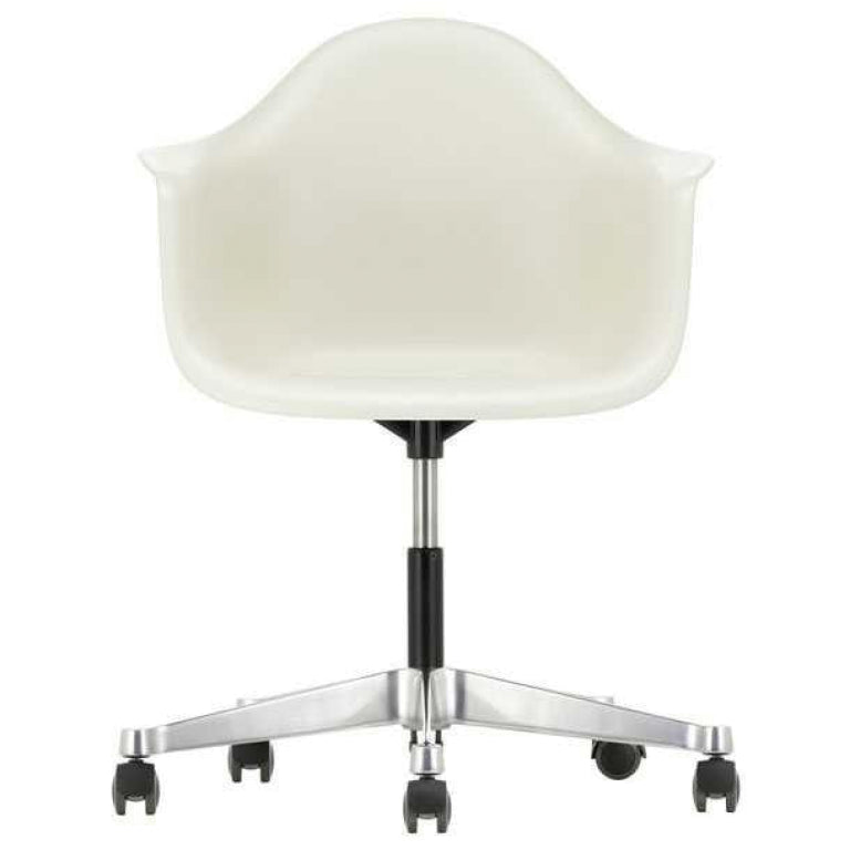 Vitra Eames PACC stoel, draaibaar met wielen