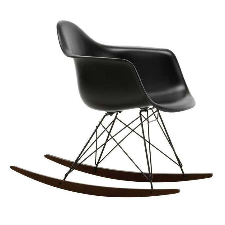 Vitra Eames RAR rocking chair maple dark base