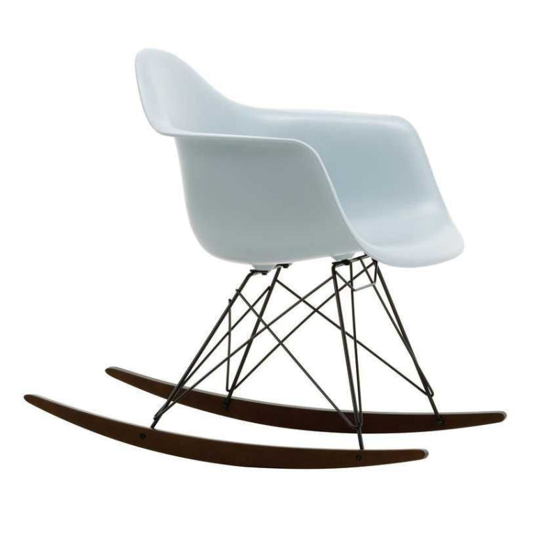 Vitra Eames RAR rocking chair maple dark base