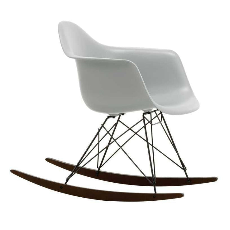 Vitra Eames RAR rocking chair maple dark base