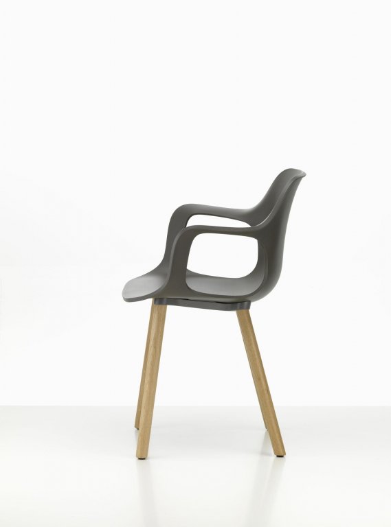 Vitra HAL RE armchair oak base basalt