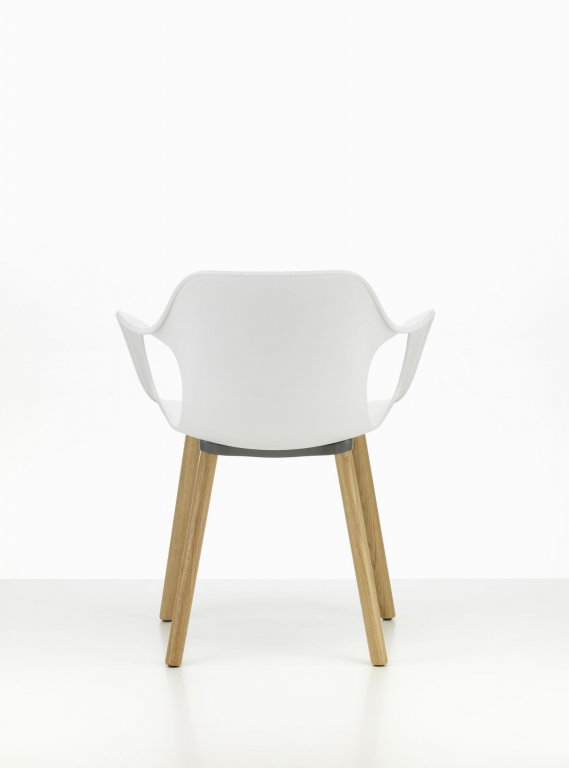 Vitra HAL RE armchair oak base basalt