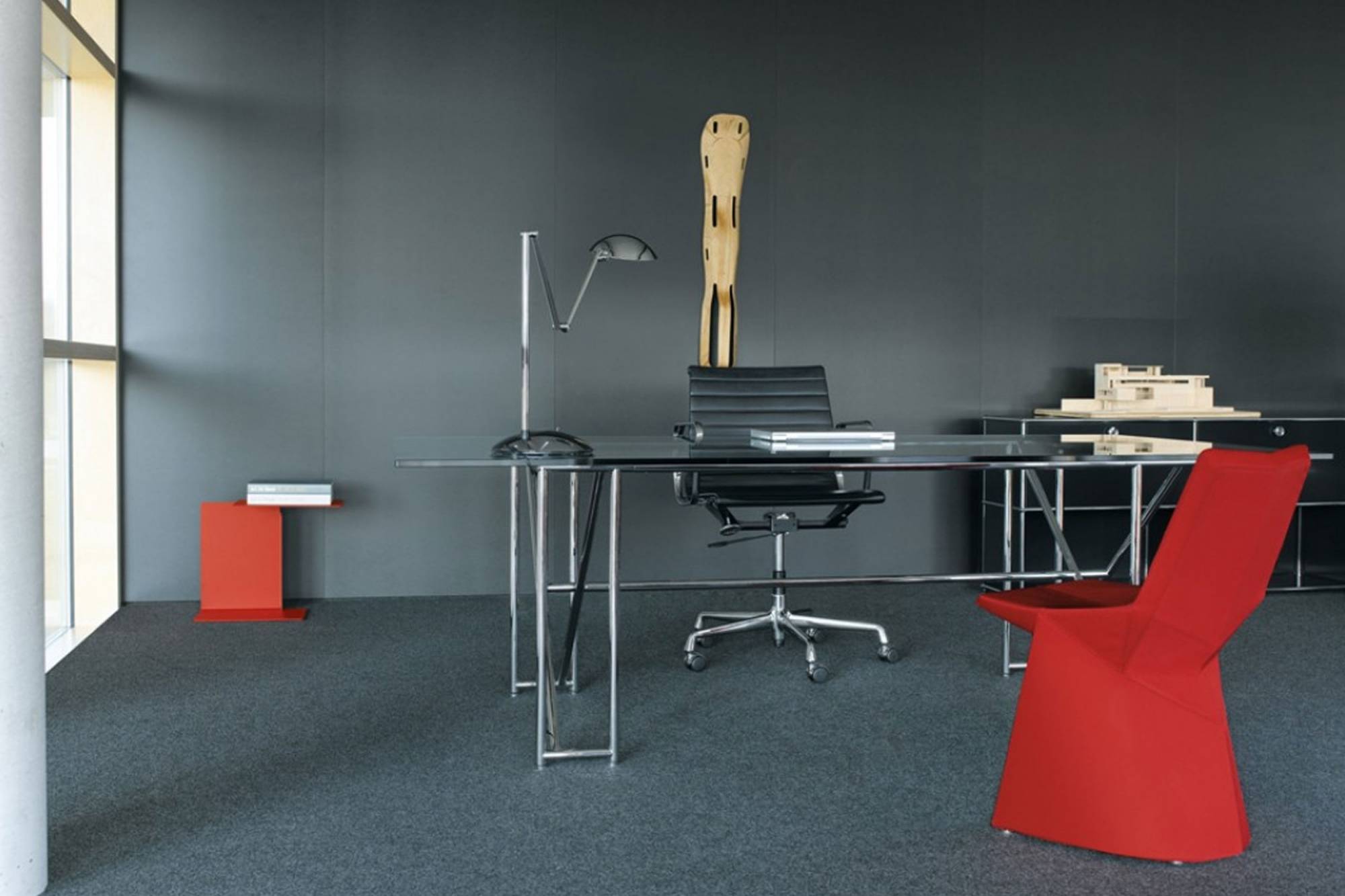 ClassiCon, Orbis Table lamp