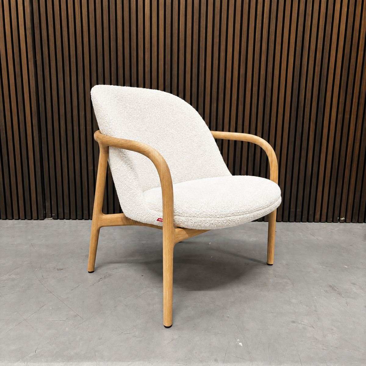 Artisan Neva Lounge High Chair- Karakorum Oak