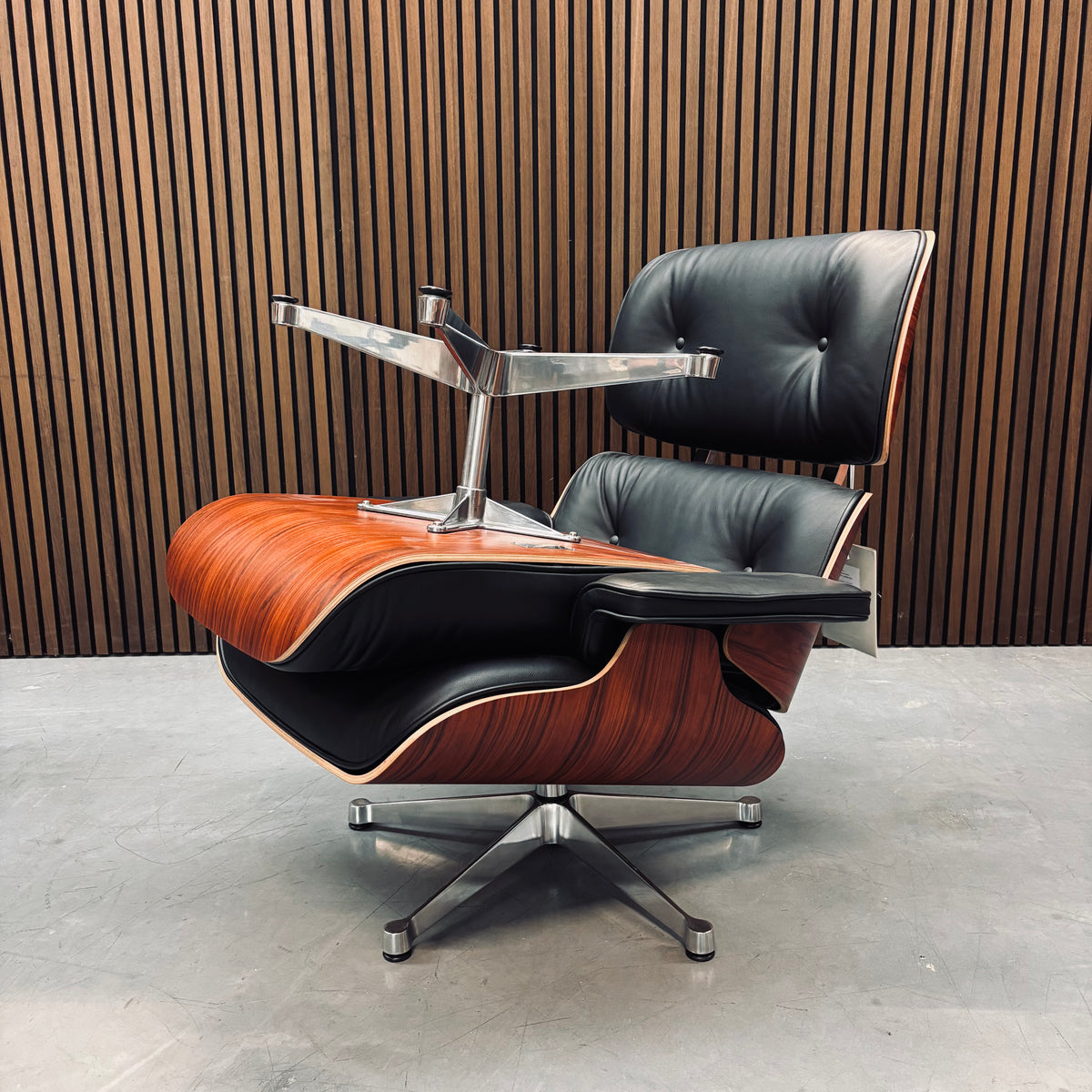 Vitra Eames Lounge Chair – Palisander & Nero læder