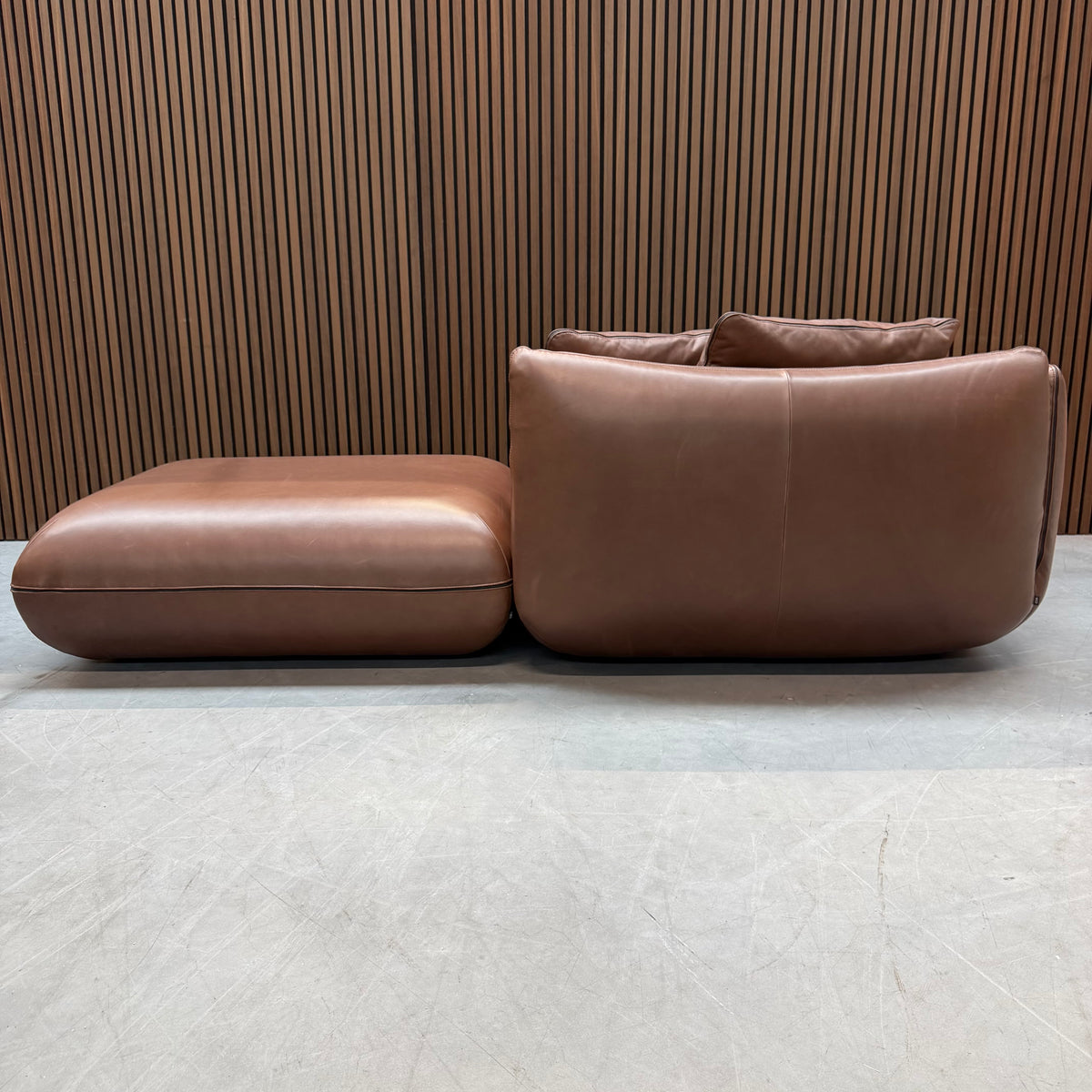 COR Jalis Sofa with Pouf – Brown Leather
