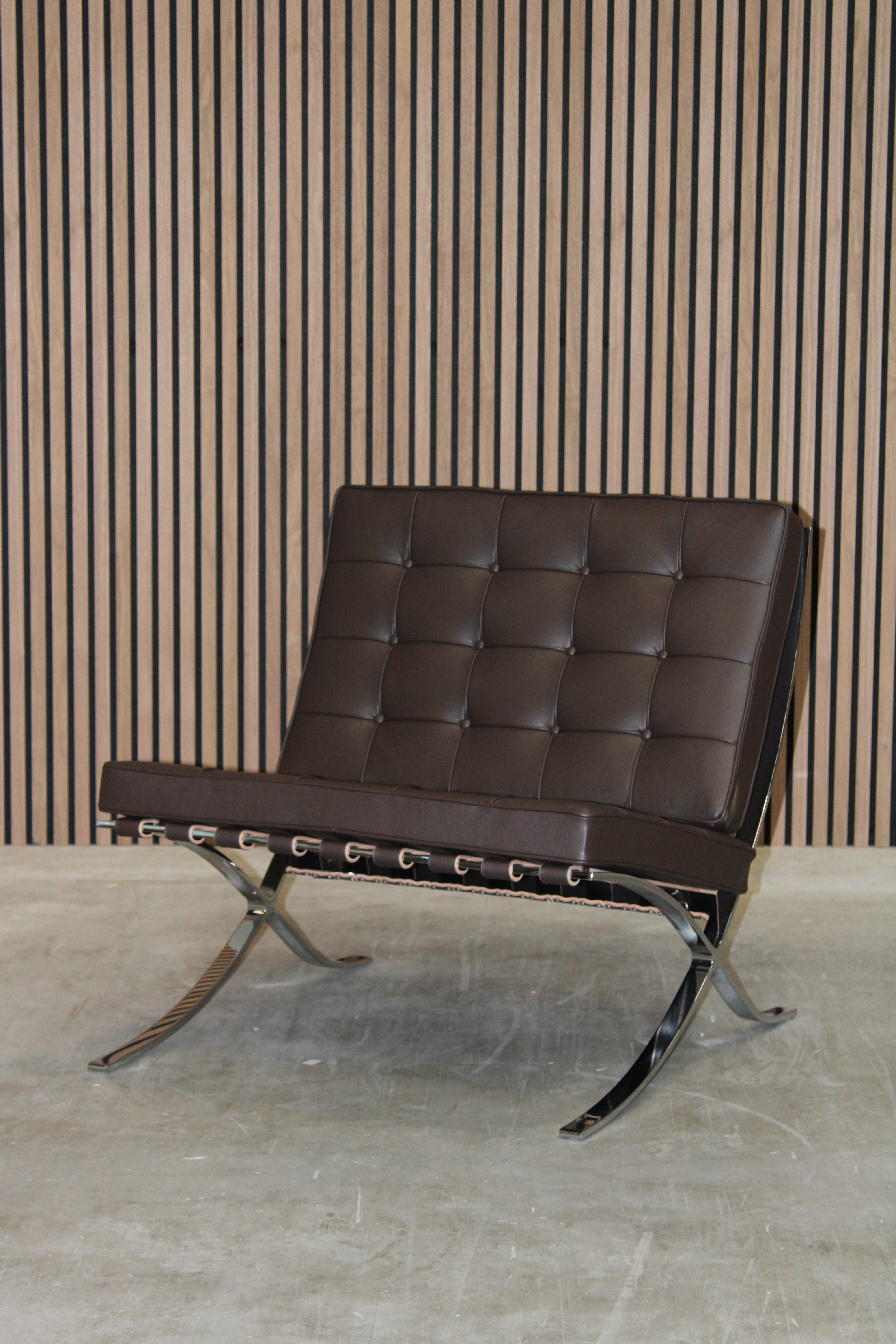 Knoll Barcelona Chair - Volo Leather Chocolate