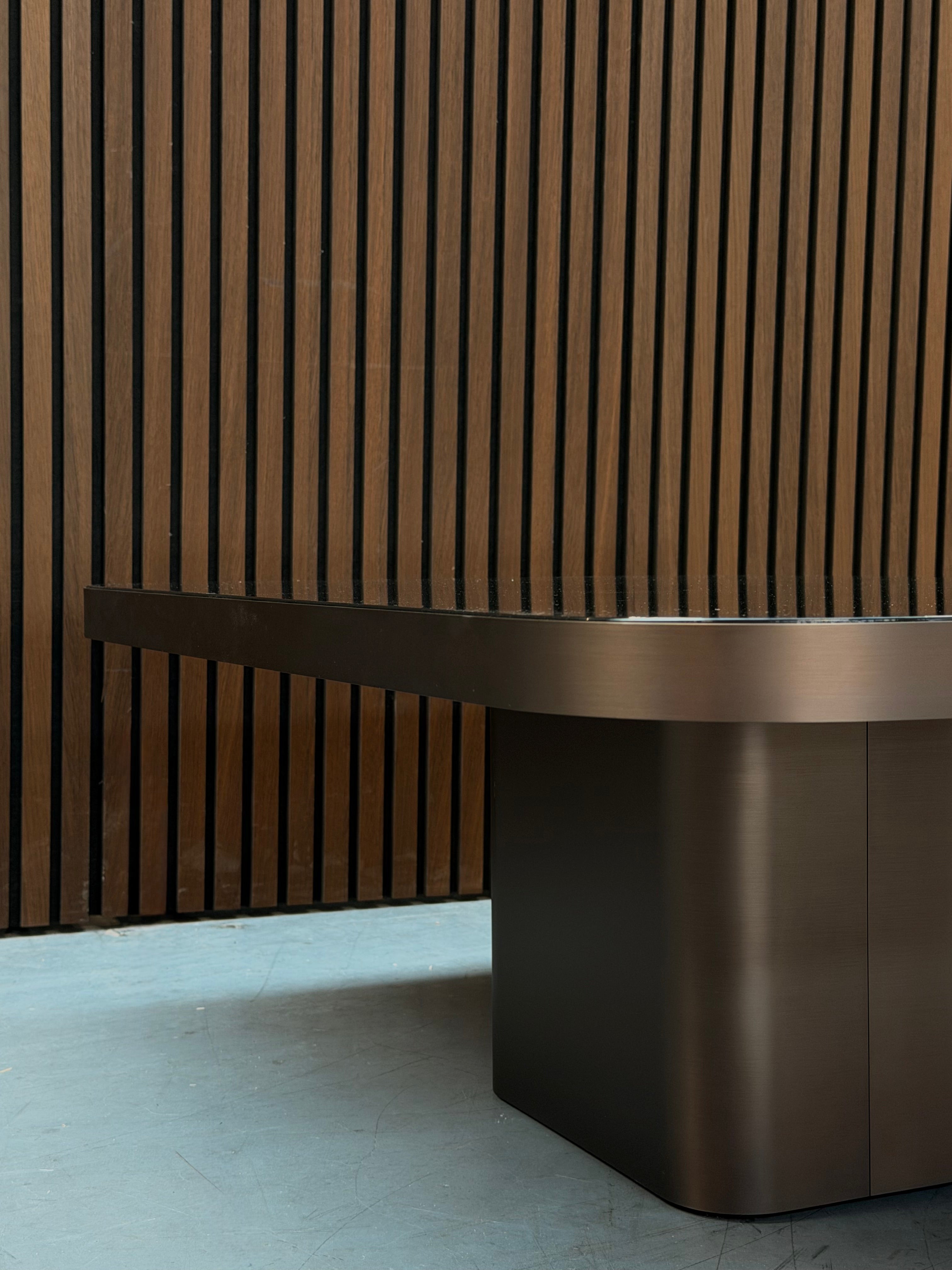 Classicon Bow No.2 & No.2 Sidetables