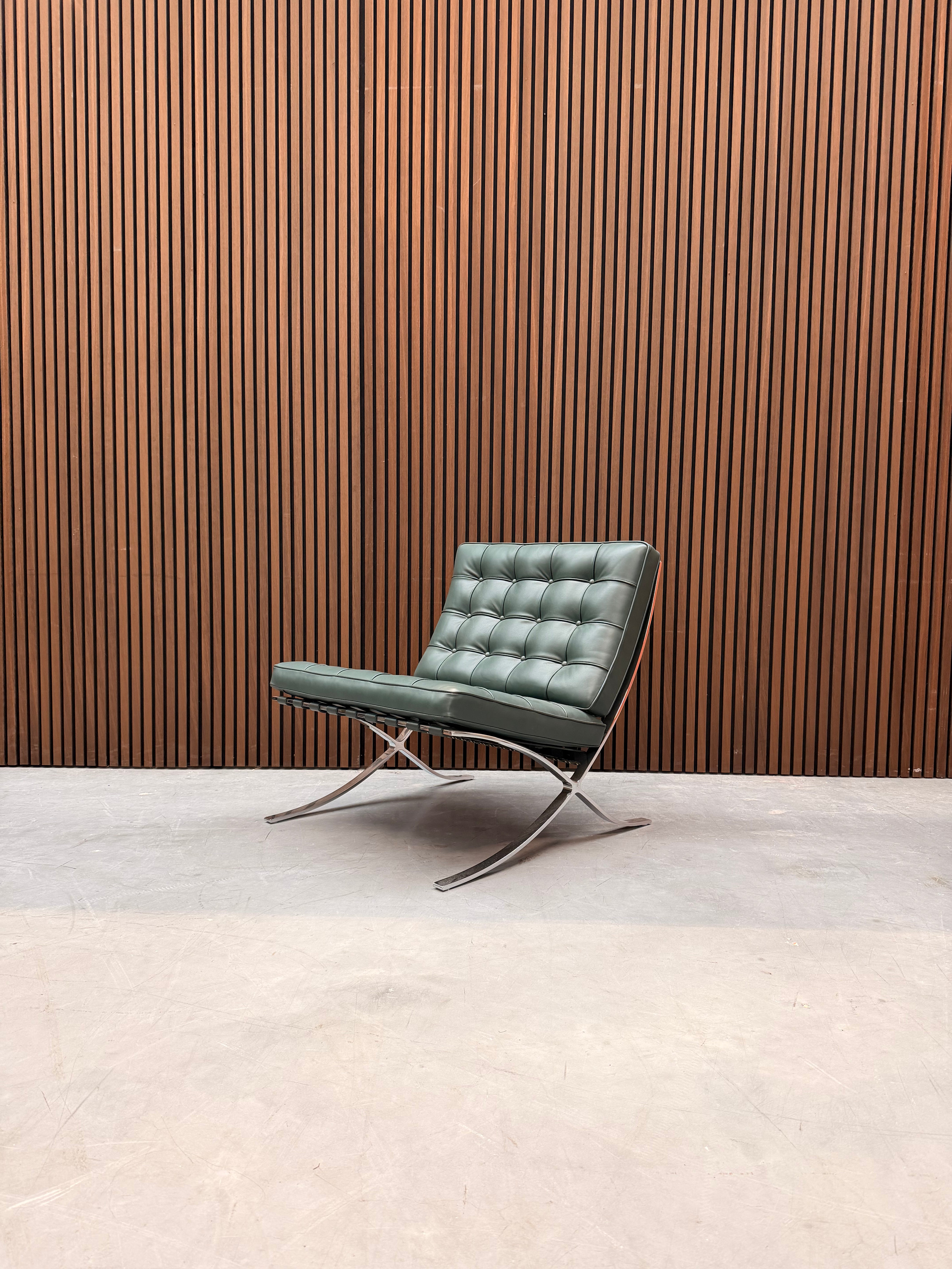 Knoll Barcelona Chair - Volo Leather Bauhaus Green