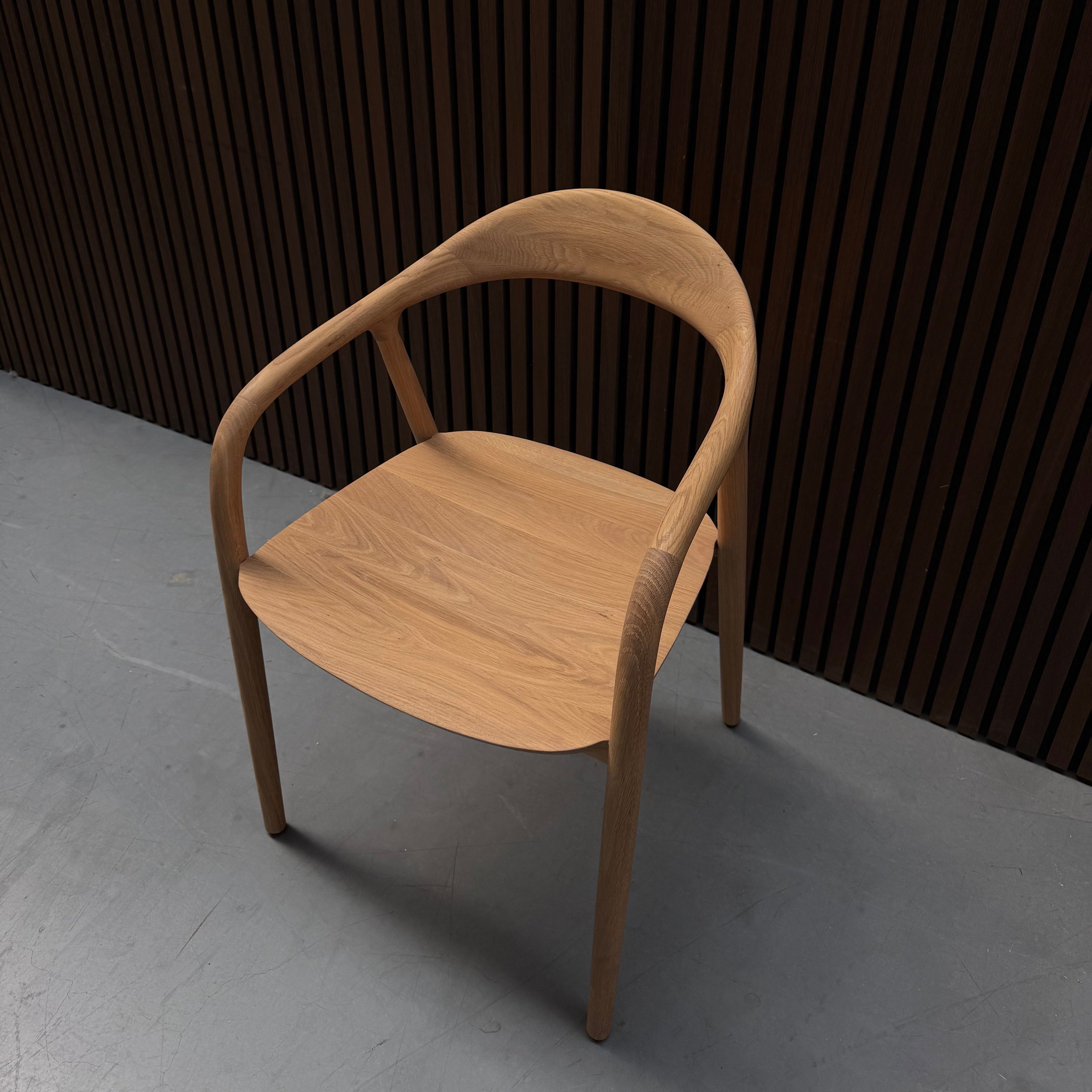 Artisan Neva Chair - Oak Wood