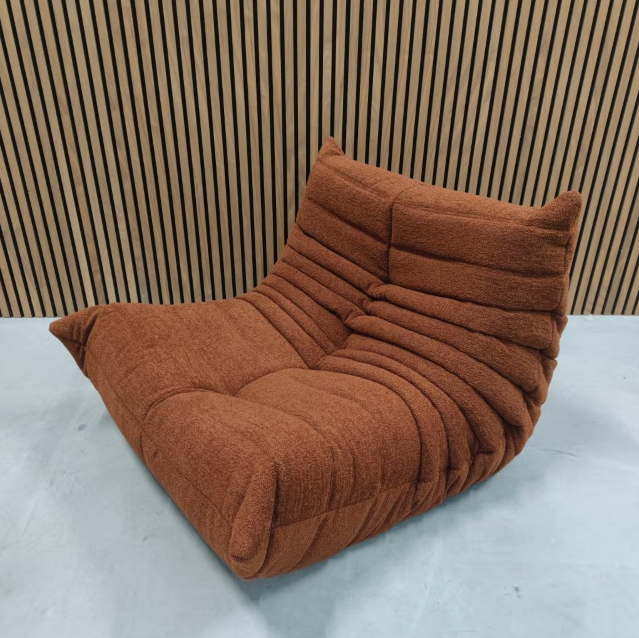 Ligne Roset Togo 1-Seater – Roestbruin Wool Blend