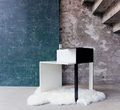 Classicon De Stijl table