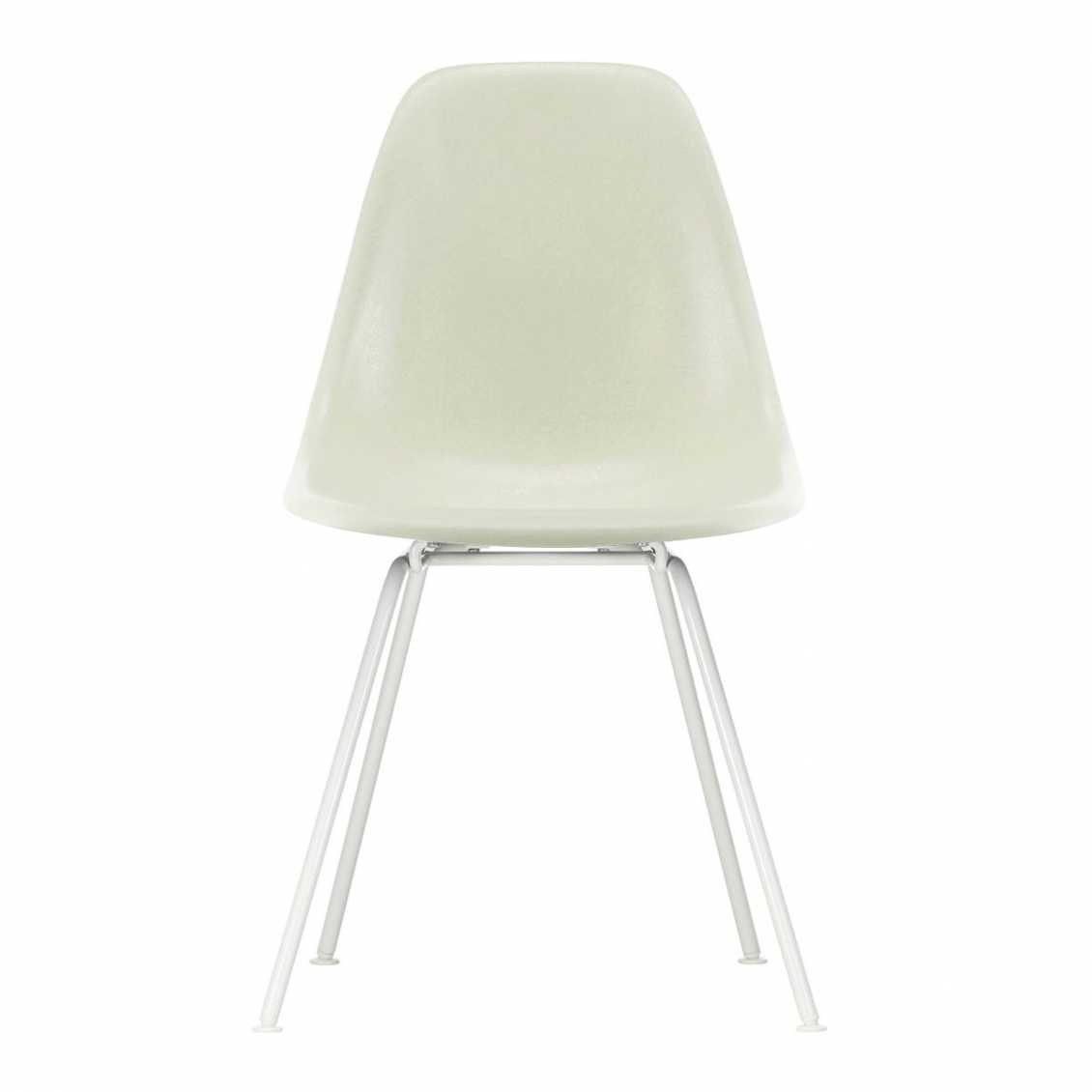 VITRA Eames Fiberglass Chair DSX White