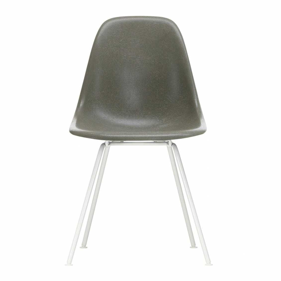 VITRA Eames Fiberglass Chair DSX Wit