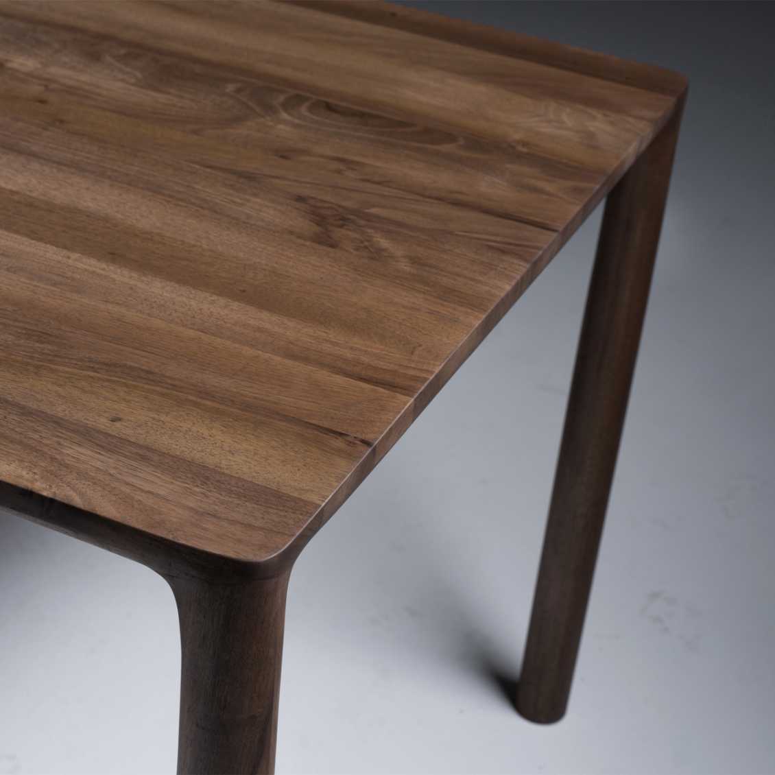 Artisan Jean dining table