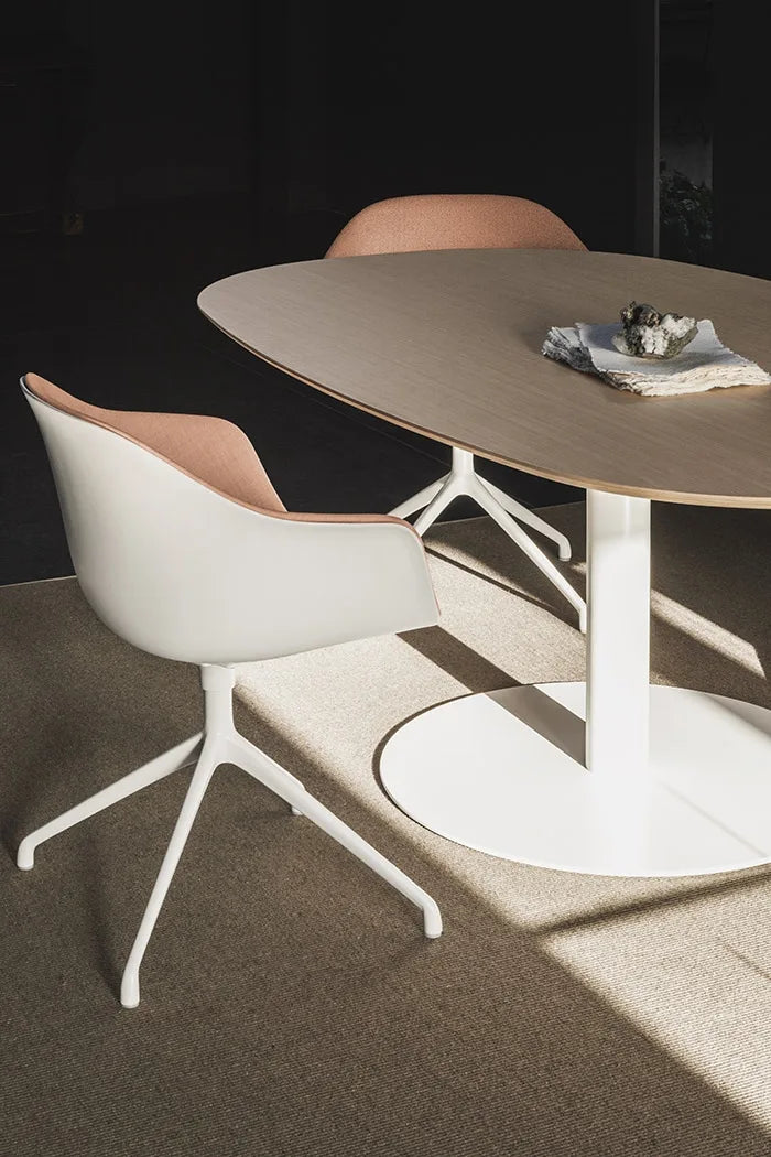 Lapalma, table rondo 180x110cm (lacquer)