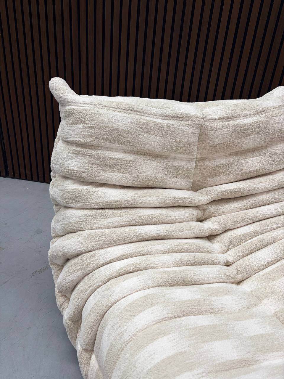 Ligne Roset Togo 1-Seater – Alak Lait