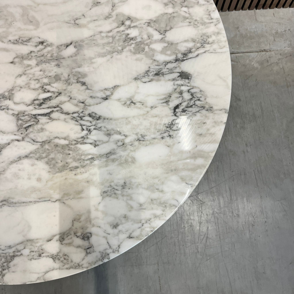 Knoll Saarinen Tulip tafel - Arabescato -  120 cm