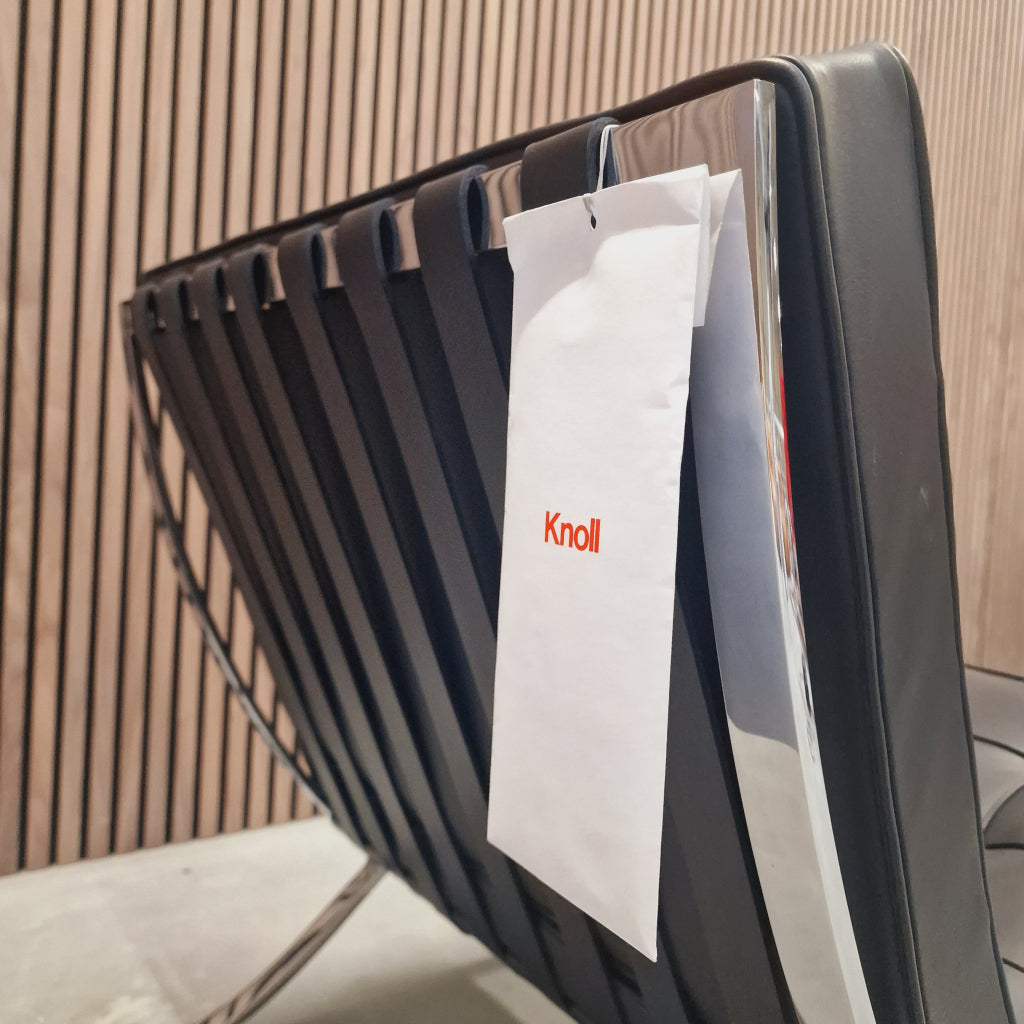 Knoll Barcelona chair - Volo zwart leder