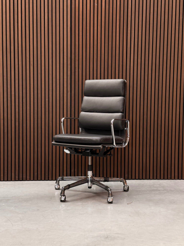 Vitra Soft Pad chair - EA219