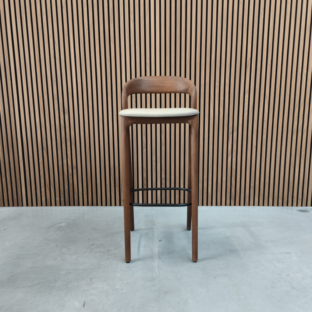 Artisan Neva barchair Select 112