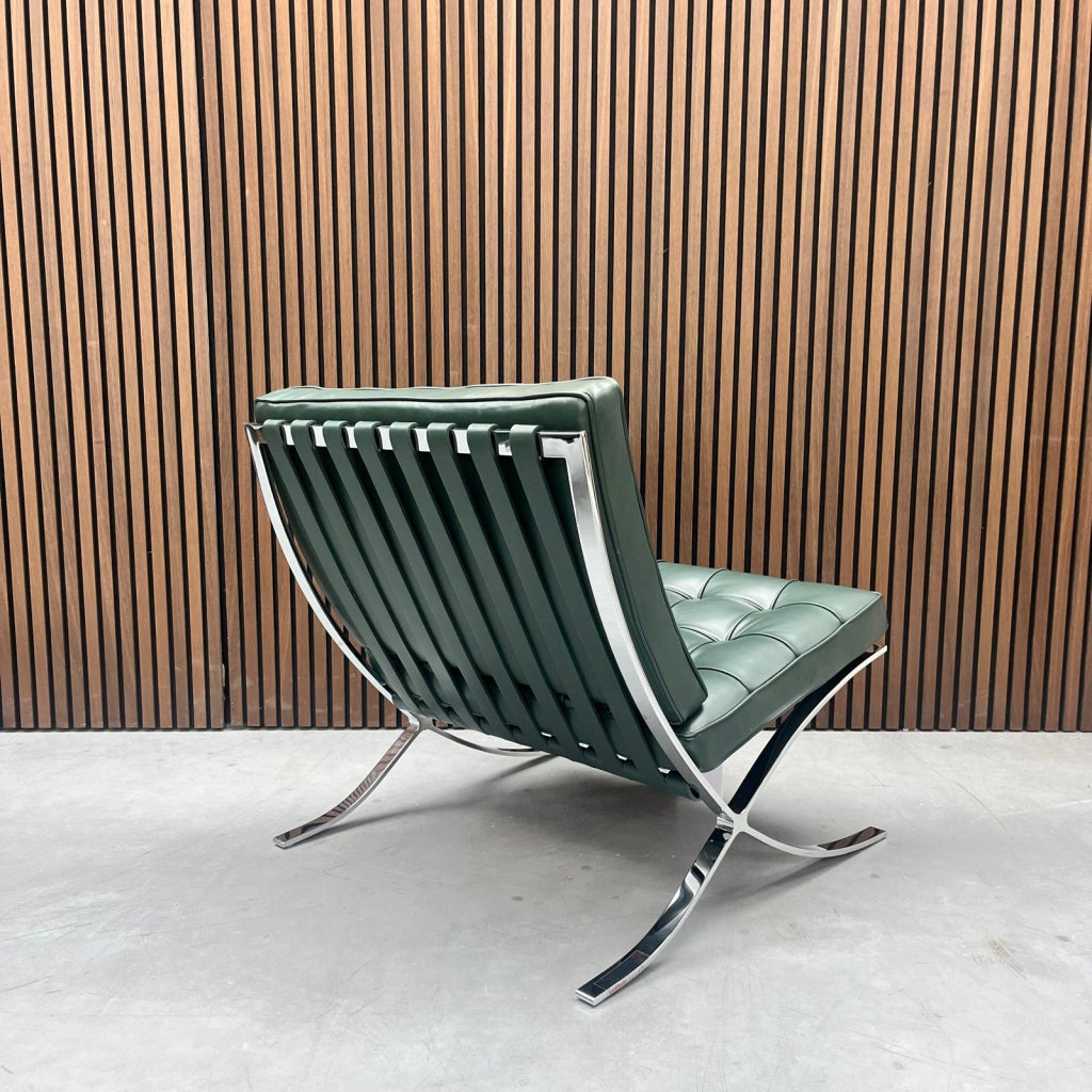 Knoll Barcelona chair (evt. met ottoman) Bauhaus green