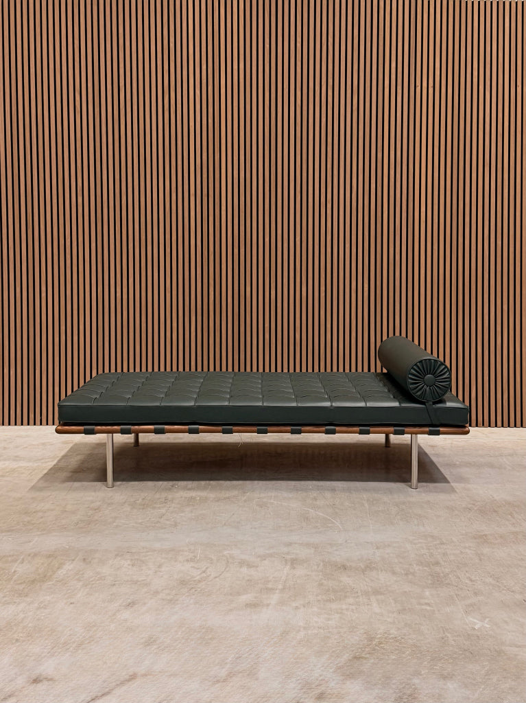 Knoll Barcelona Daybed - Bauhaus Green