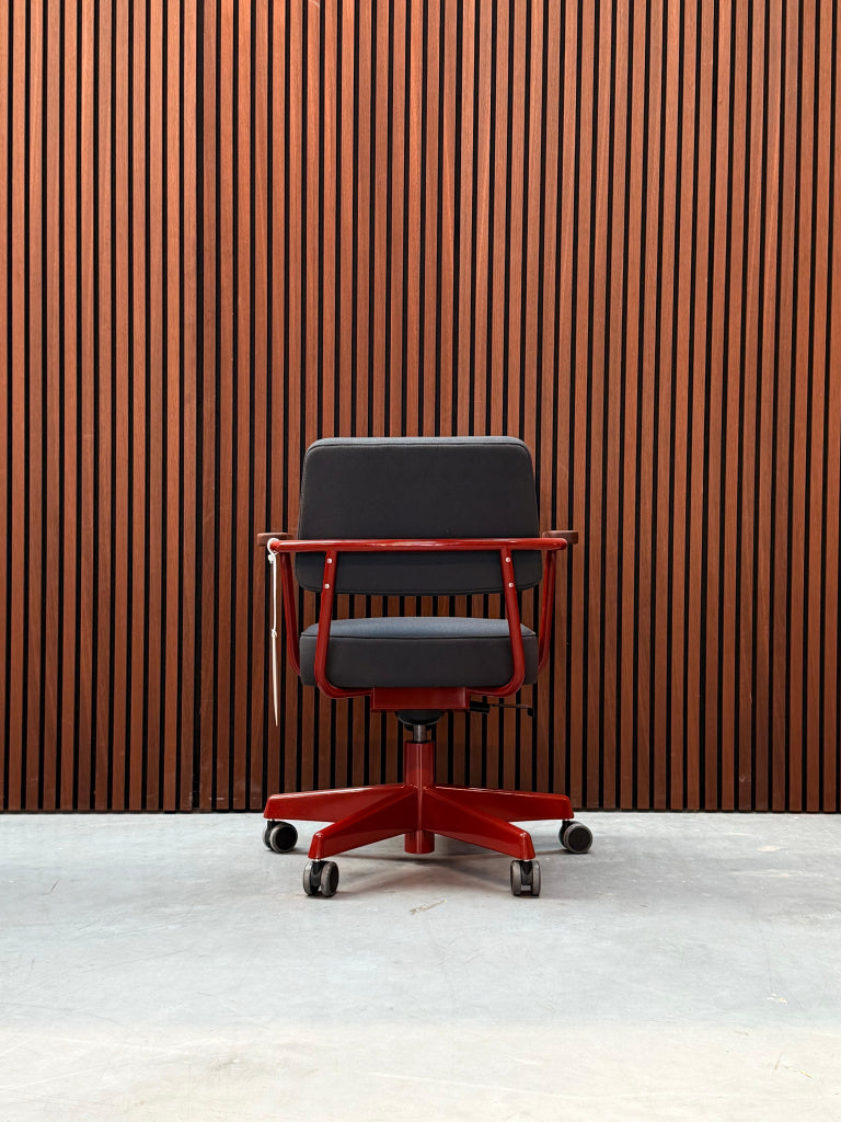 Vitra Fauteuil Direction Pivotant