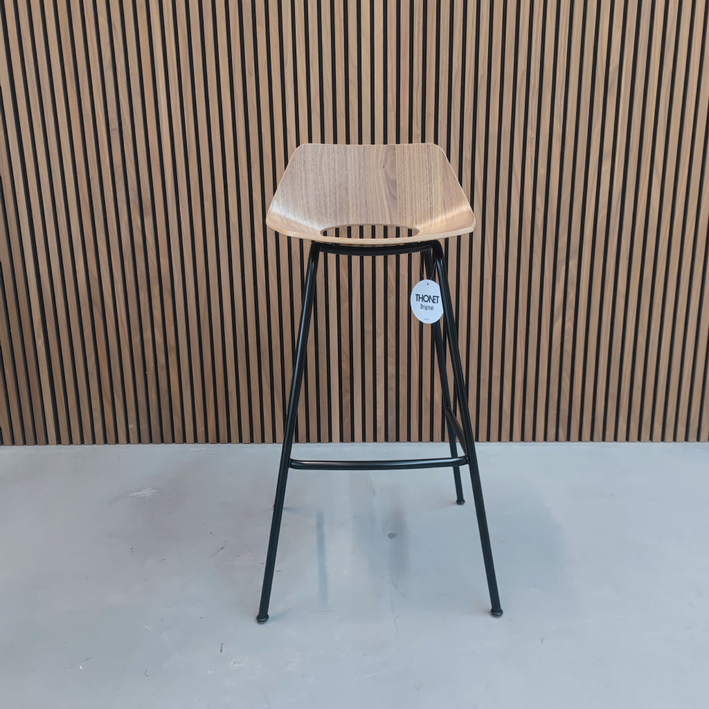 Thonet S 661 H barchair