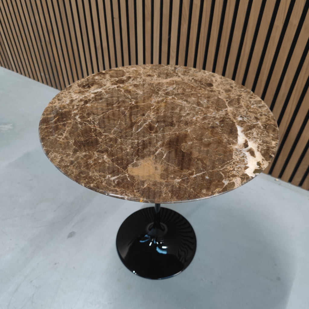 Knoll Saarinen Low Table - Emperador Marmer ø 51cm