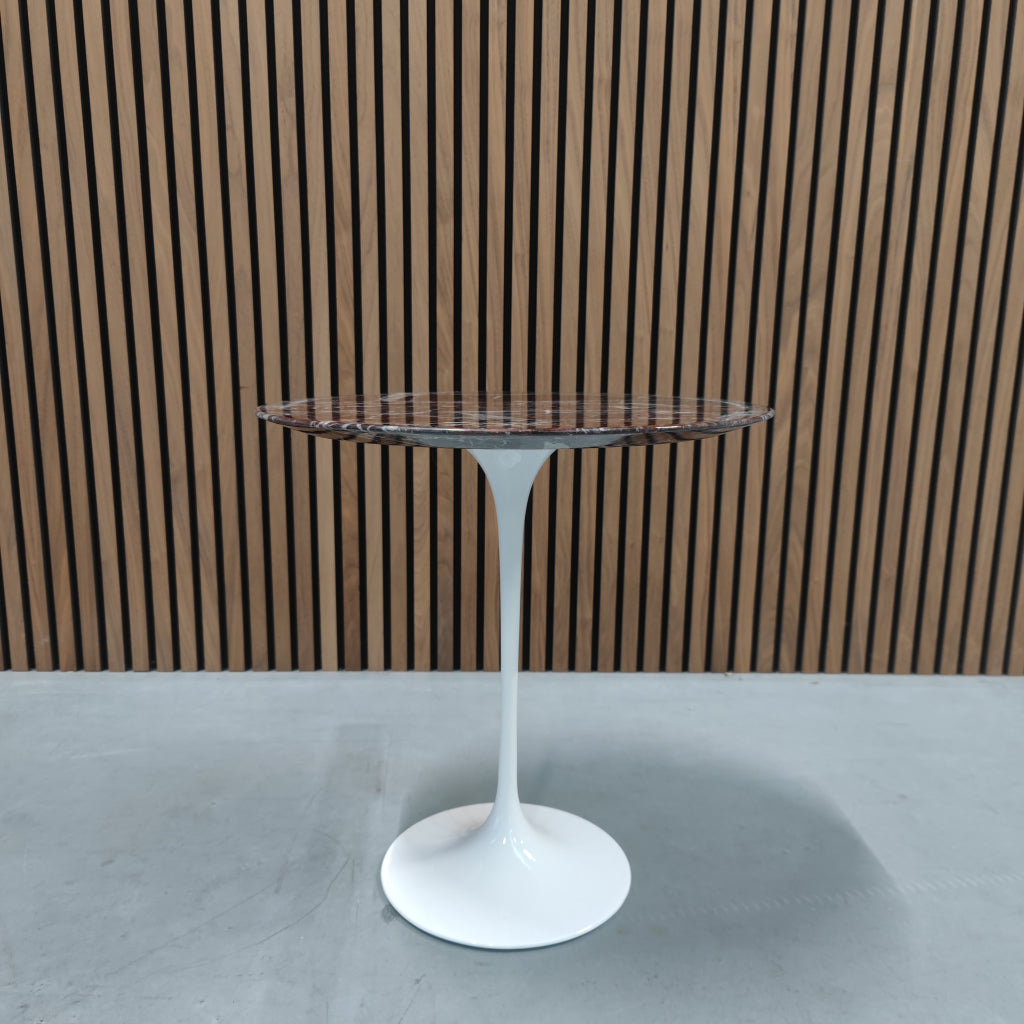 Knoll Saarinen Low Table - Bijzettafel Rosso Rubino ø 51 cm