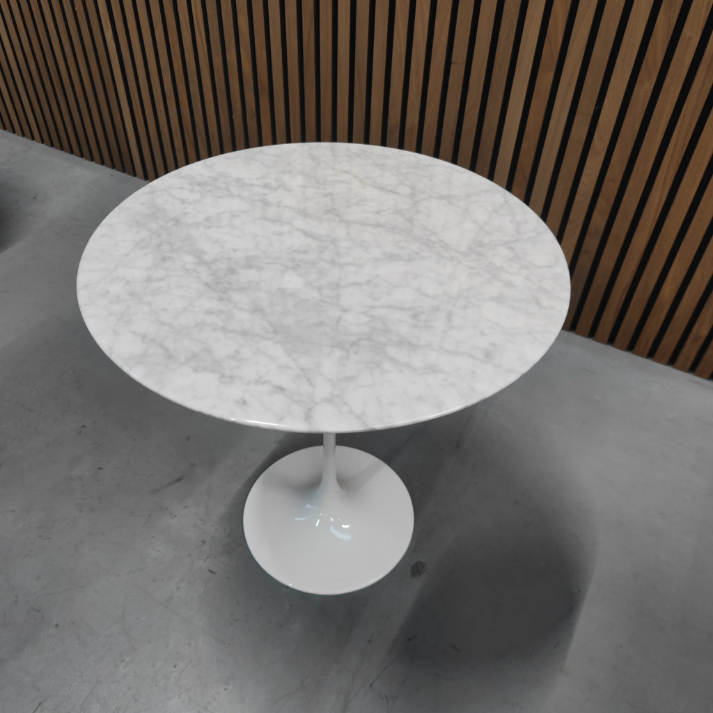 Knoll Saarinen Low Table - Bijzettafel Statuarietto 51cm
