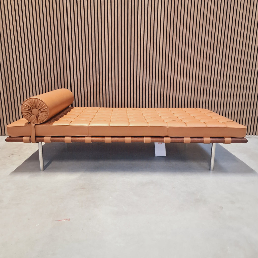 Knoll Barcelona Daybed - Volo Tan
