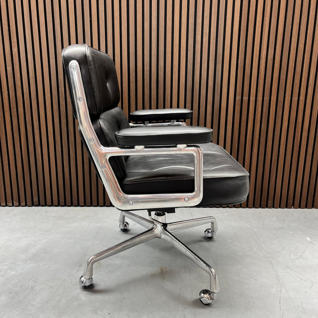 Vitra Eames Lobby chair - Vintage - Nero leder