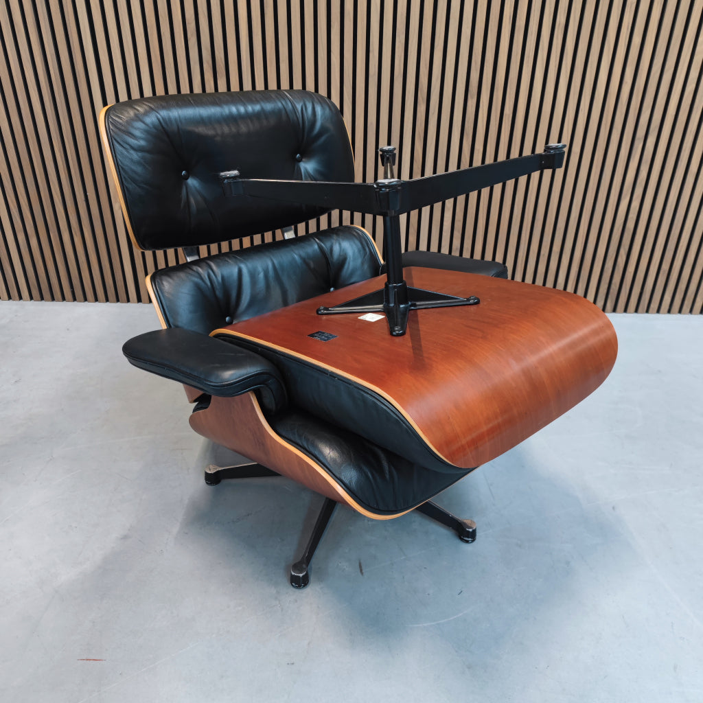 Vitra Eames lounge chair
