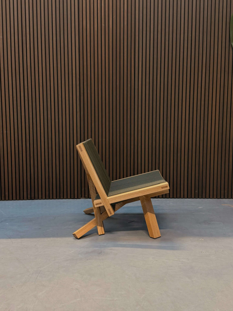 Classicon Volkshaus lounge chair