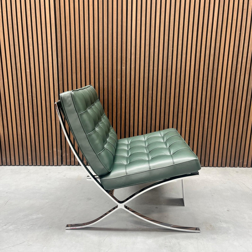 Knoll Barcelona chair (evt. met ottoman) Bauhaus green