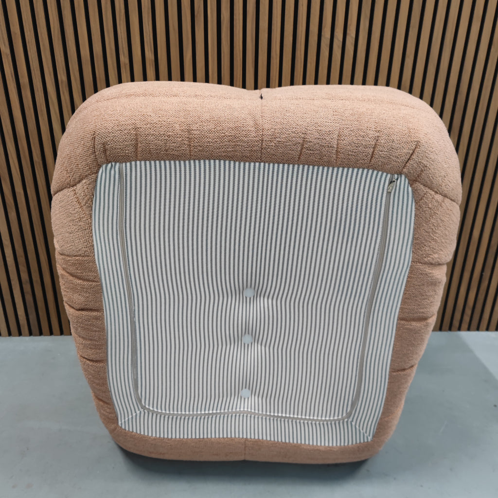 Ligne Roset Togo Fireside Chair 1-zits | Pink Woolblend