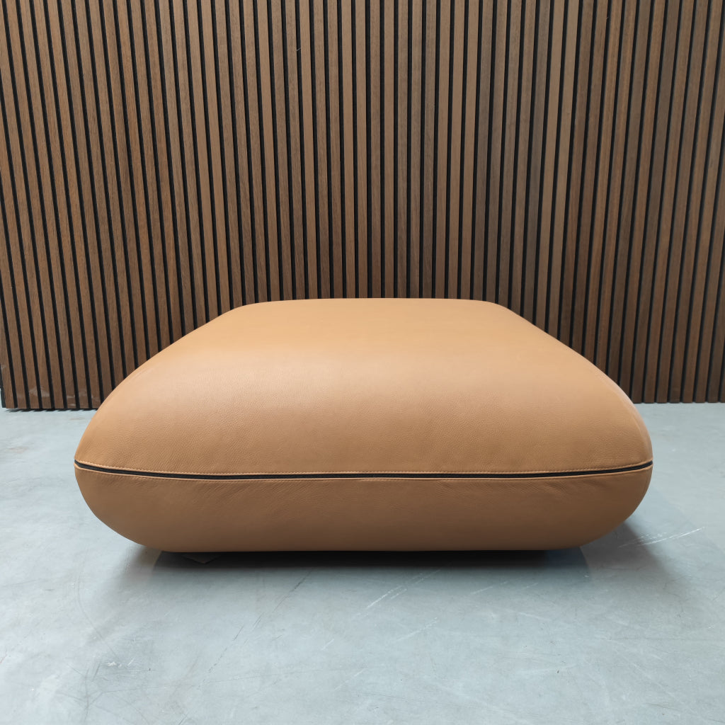 COR Jalis Ottoman in Cognac Leder