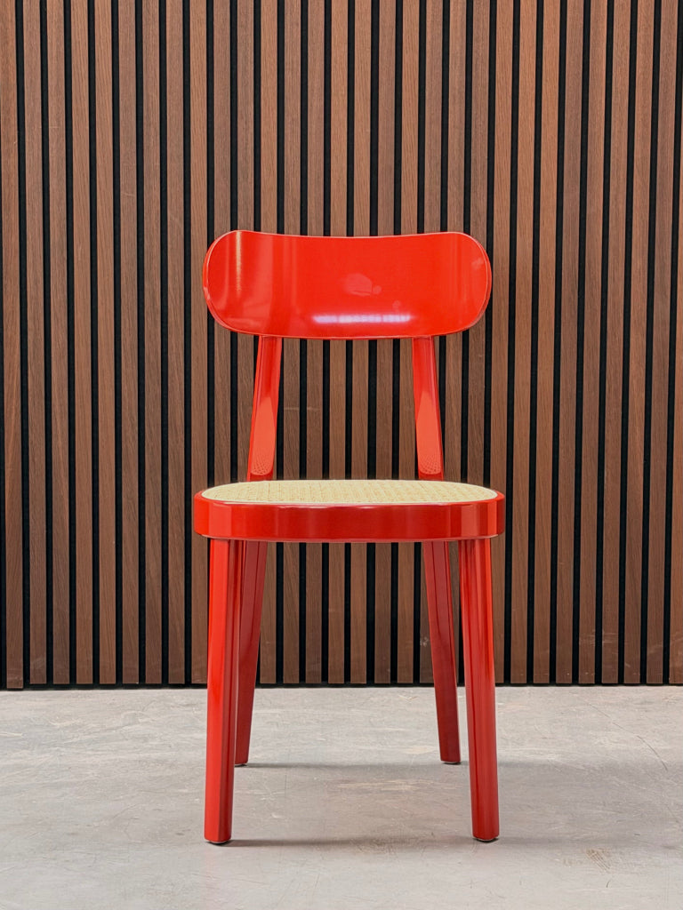 Thonet 118 - Hoogglans Red