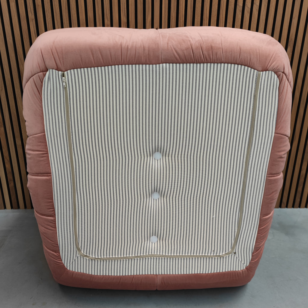 Ligne Roset Togo Fireside Chair 1-zits | Roze Velours