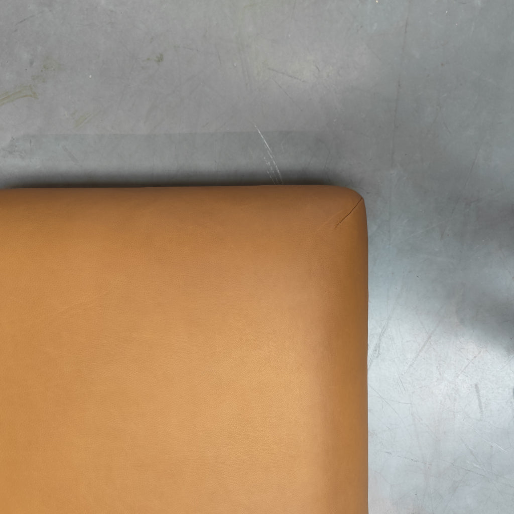 COR Jalis Ottoman in Cognac Leder