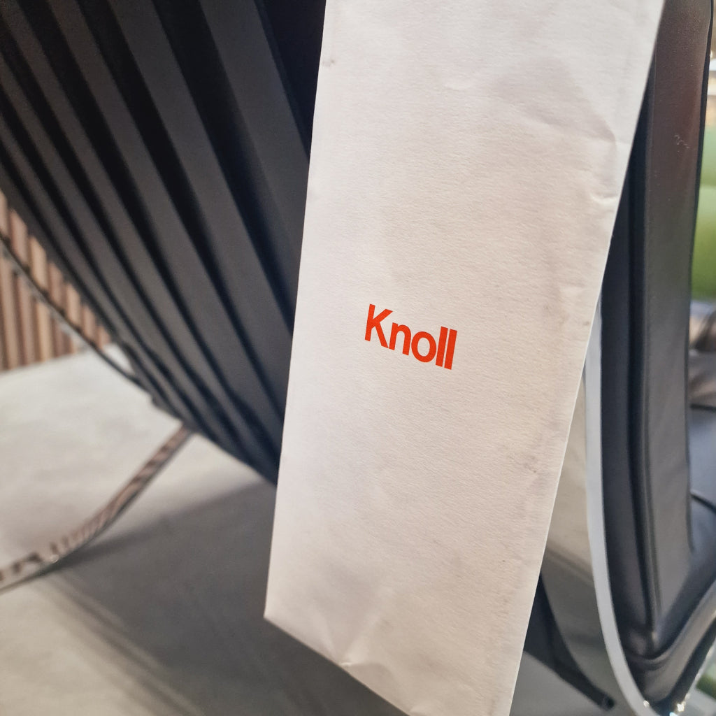 Knoll Barcelona Chair - Venezia Relax Nero