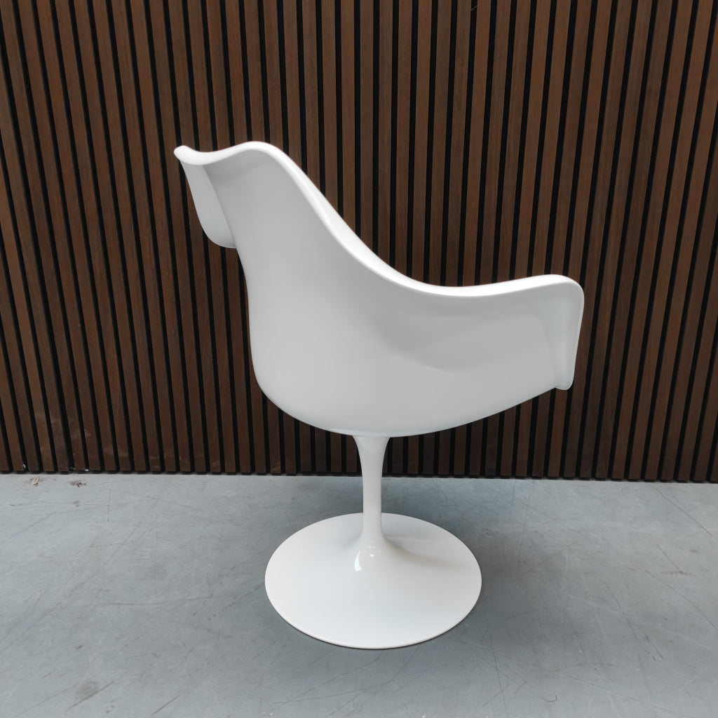 Knoll - Saarinen Tulip chairs