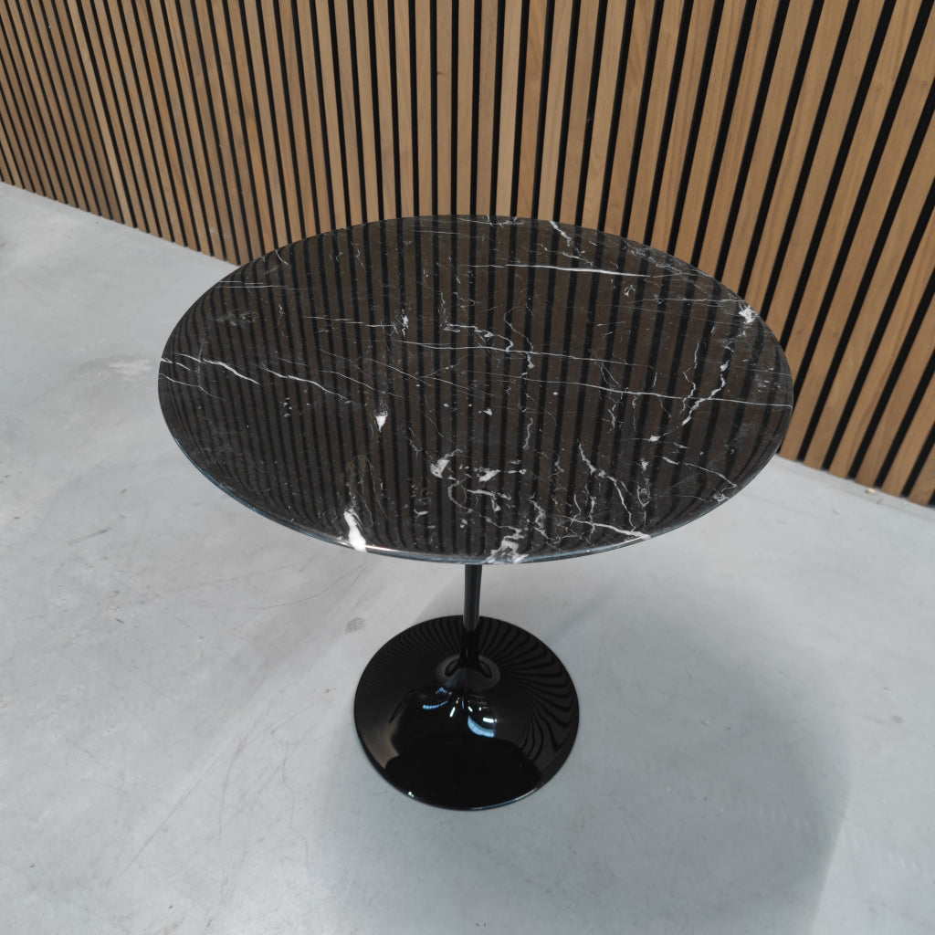 Knoll Saarinen Low Table - Nero Marquina marmer 51cm- bijzet