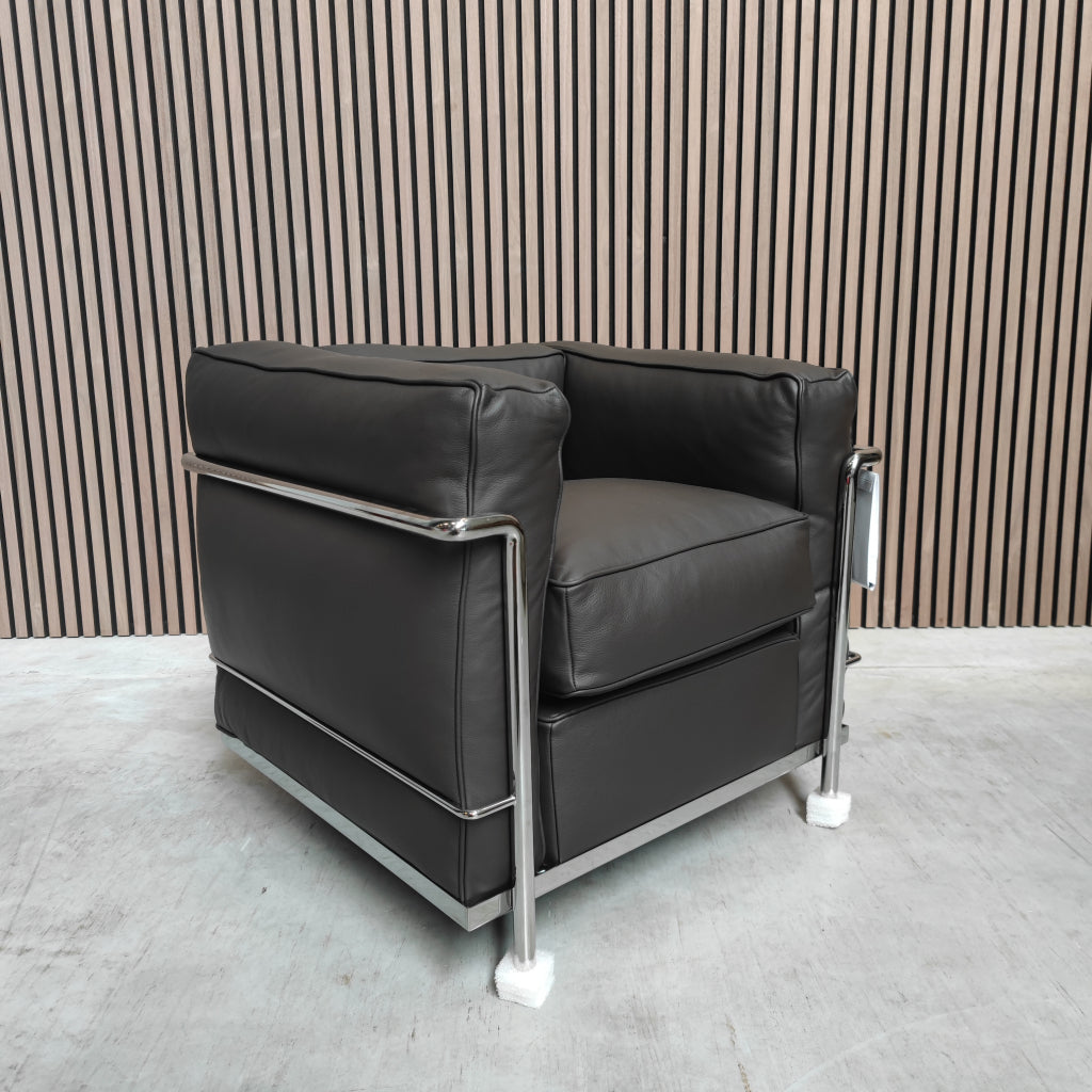 Cassina LC2 Fauteuil in Zwart Leder