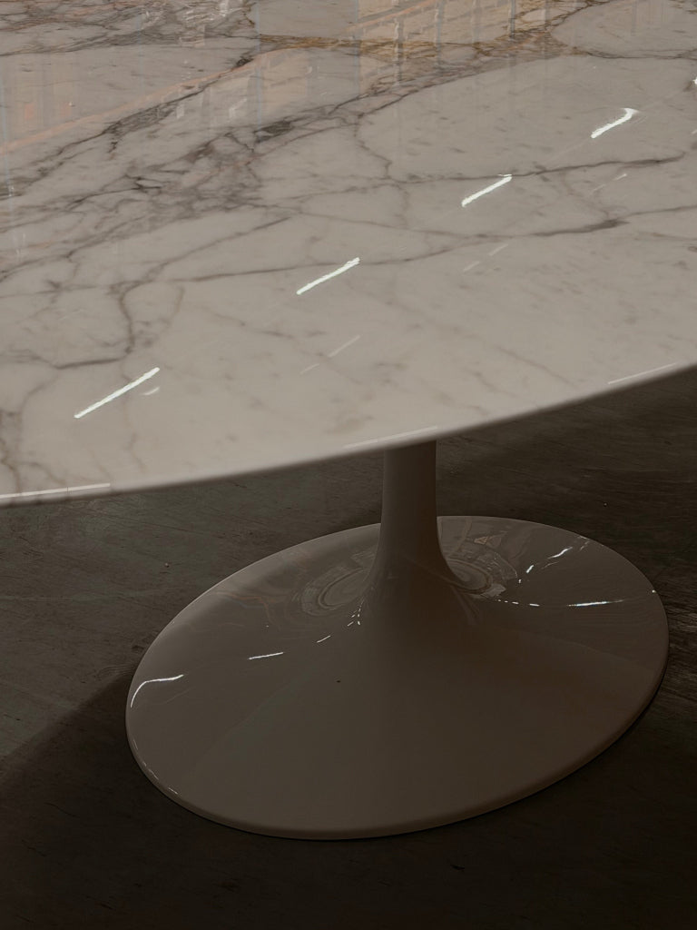 Knoll Saarinen High tulip table - Calacatta Gold