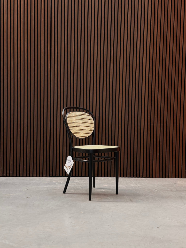 Thonet - 215 R eetkamerstoel - zwart/naturel